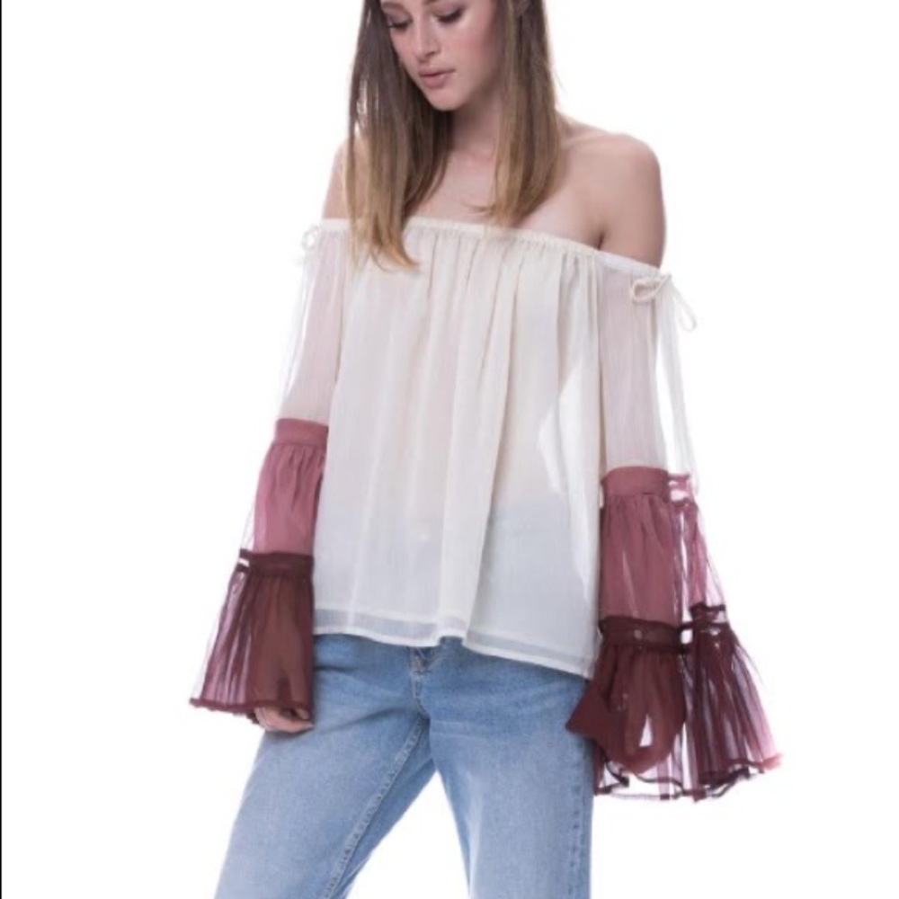 Color blocked off shoulder top